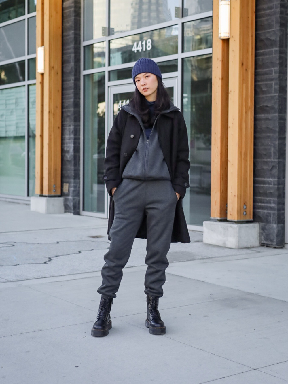 Check styling ideas for「HEATTECH PILE-LINED SWEATPANTS、HEATTECH