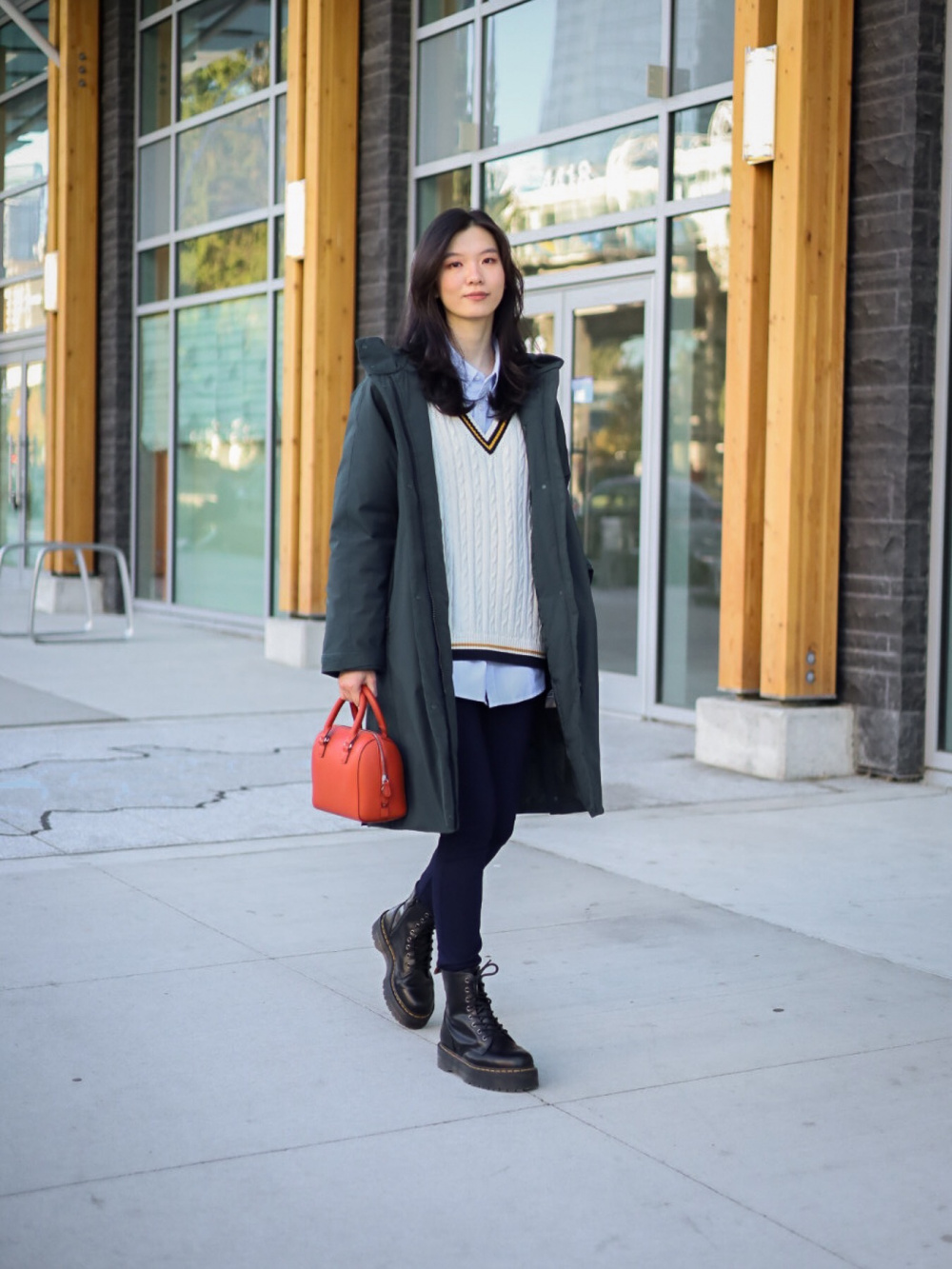 5 Ways to Style a Black Legging for Winter Outfits ☕️ Outfit 1 - Coffee  Date Outfit Plaid Blazer - @uniqloin 🍱 Outfit 2 - Can