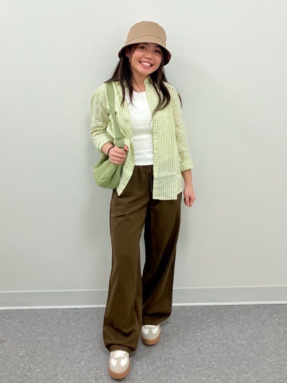 Check styling ideas for「mofusand UT Graphic T-Shirt、Oxford Boxy