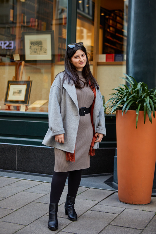 Uniqlo short shop coat