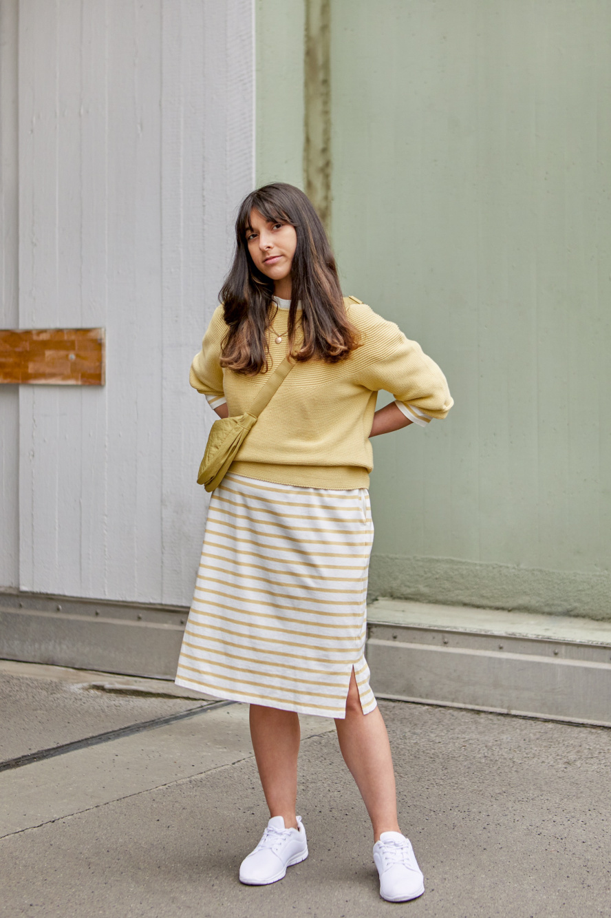 Check styling ideas for「3D Knit Cotton Volume 3/4-Sleeve Sweater