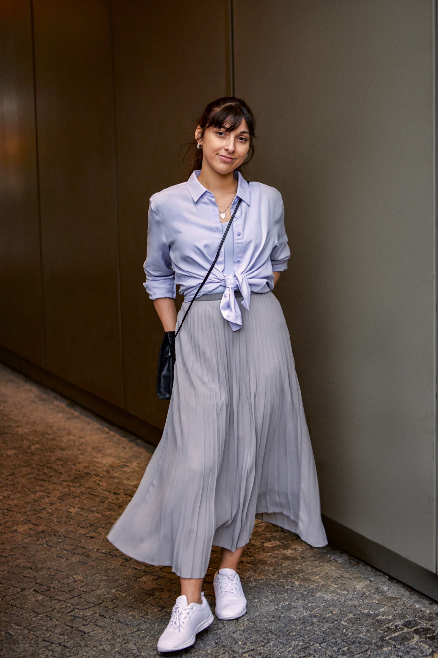 Check styling ideas for「Premium Linen Long-Sleeve Shirt、AIRism Sleeveless Bra  Top」