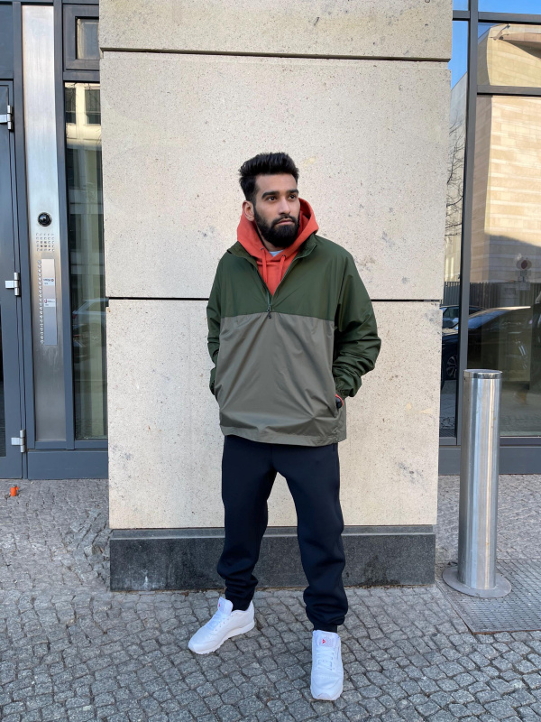 Uniqlo store anorak jacket