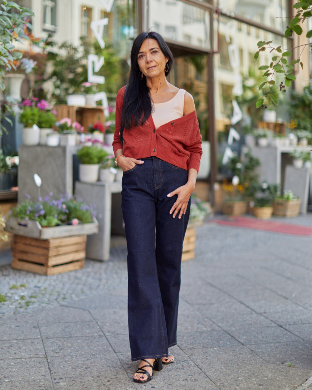 High waisted jeans outlet with cardigan