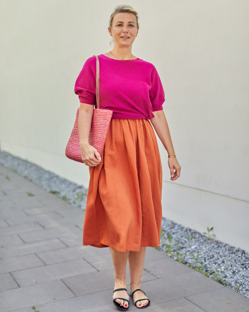 Check styling ideas for「Linen-Blend Shirred Sleeveless Dress