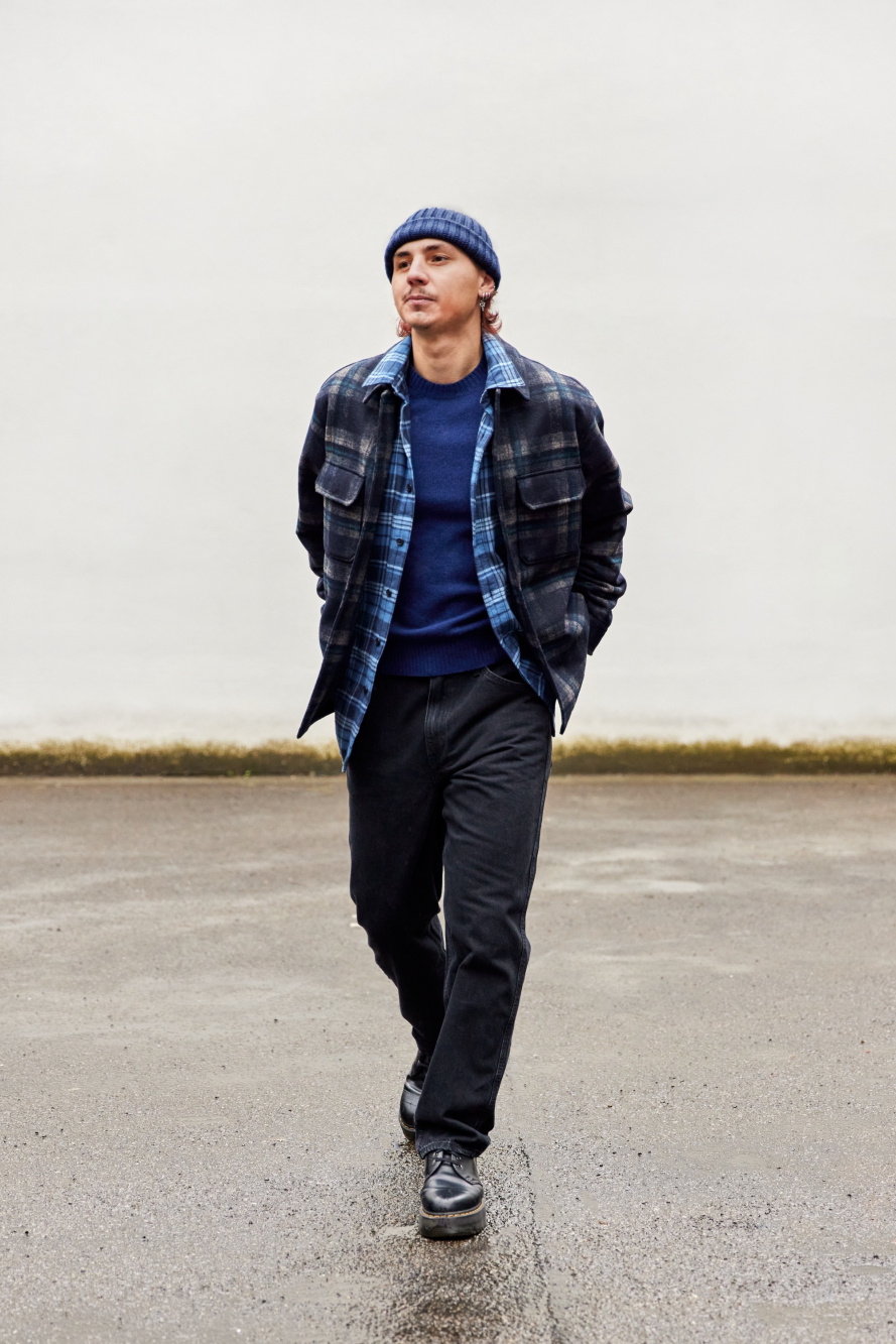 Check styling ideas for「Premium Lambswool Crew Neck Long-Sleeve