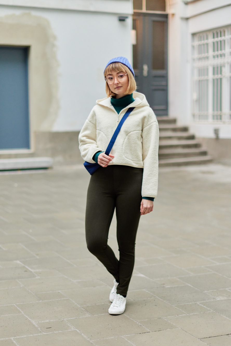 Check styling ideas for「Ultra Stretch High-Rise Print Leggings Pants、HEATTECH  Ultra Light Turtleneck Long-Sleeve T-Shirt」