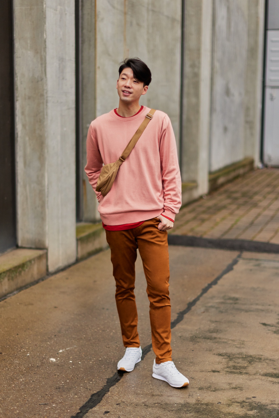 Check styling ideas for「MEN Uniqlo U Crape Wool Crew Neck Sweater、MEN Uniqlo  U Pile Lined Sweat Track Jacket」