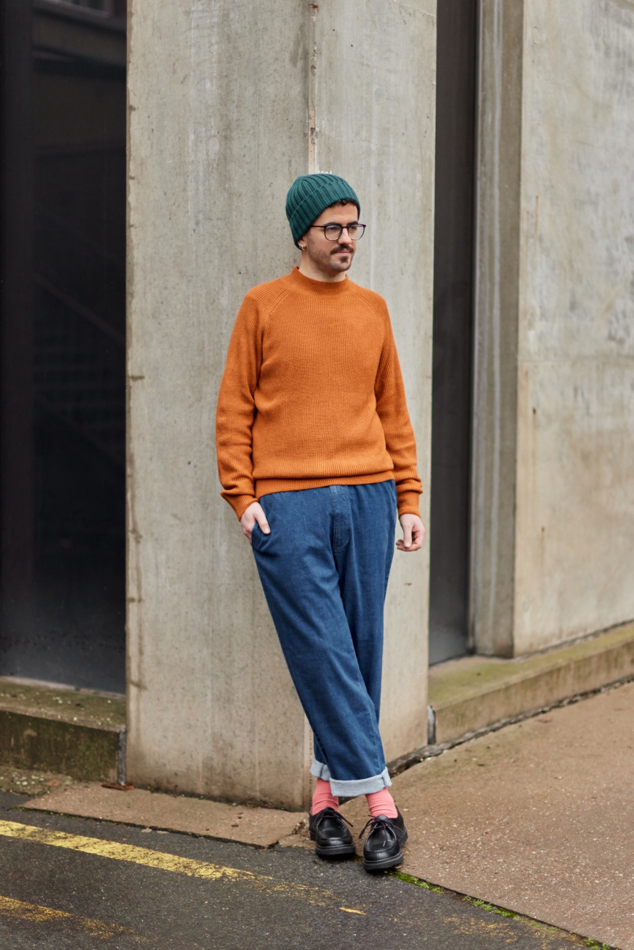 Uniqlo hotsell orange sweater