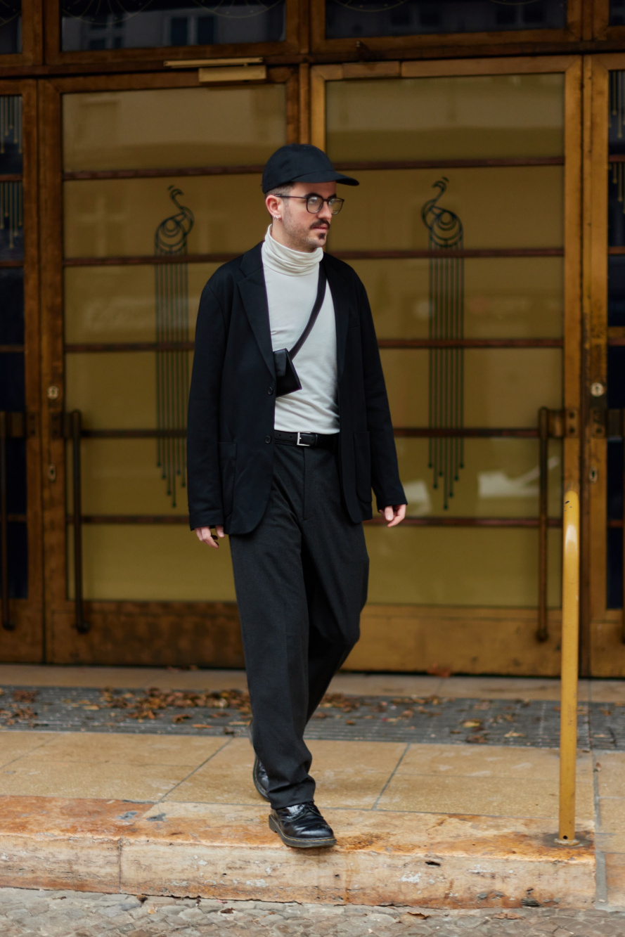 Check styling ideas for「MARNI DOWN OVERSIZED VEST、PLEATED TAPERED PANTS」