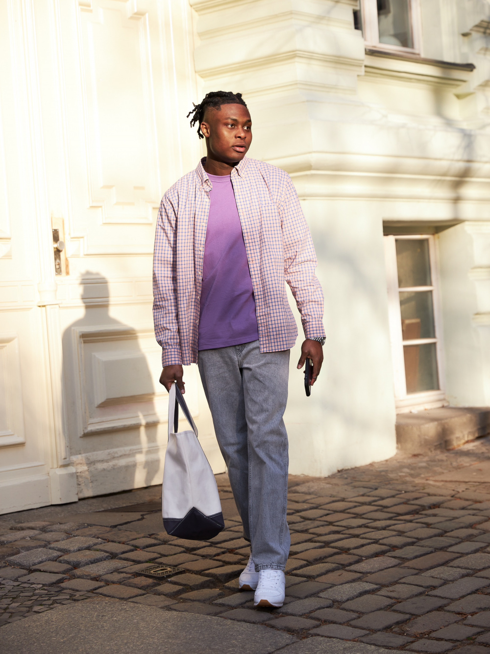 Stylish Purple Jeans Outfit for Men