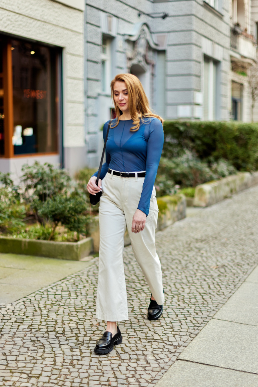 Long sleeves and outlet pants outfit