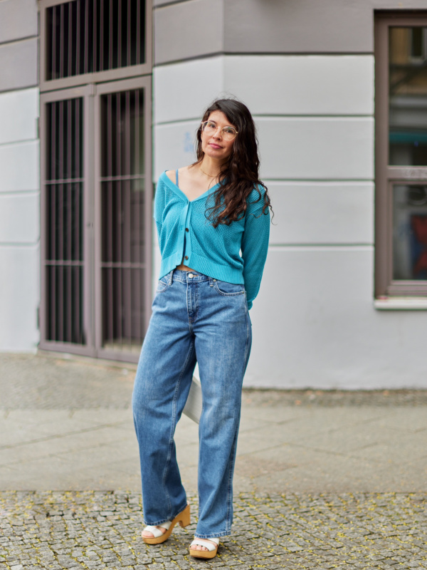 UNIQLO LOW RISE BAGGY JEANS