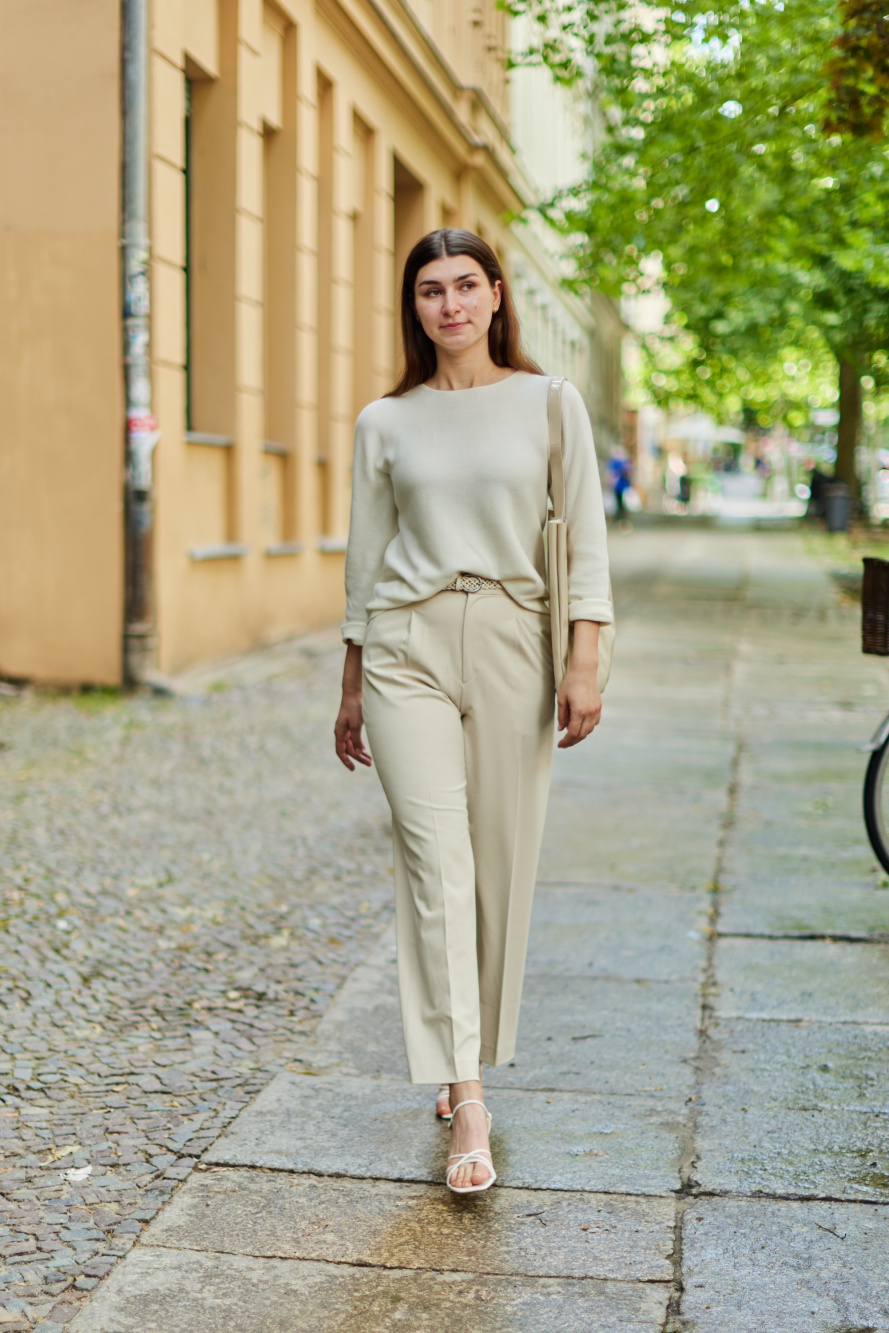 Beige Linen Pants Outfit