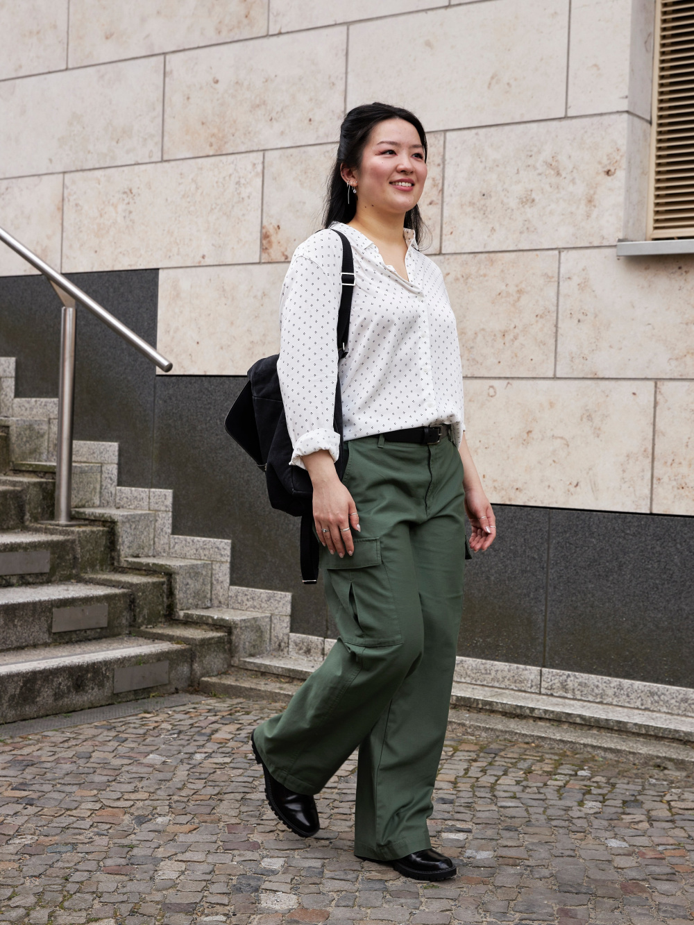 UNIQLO Wide Straight Cargo Pants