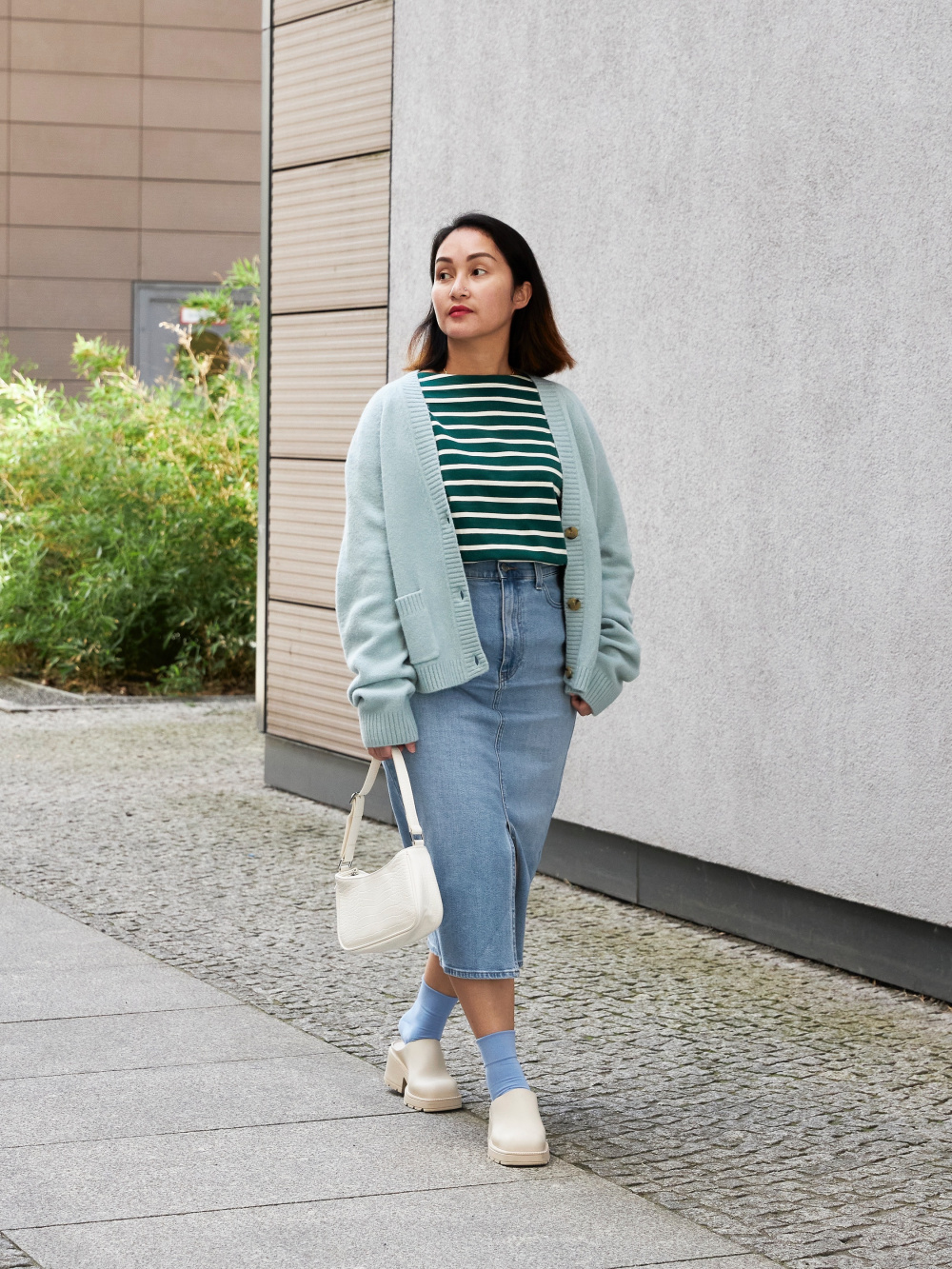 Shop looks for「Souffle Yarn Cardigan、Relaxed-Fit Leggings (Denim-Like)」