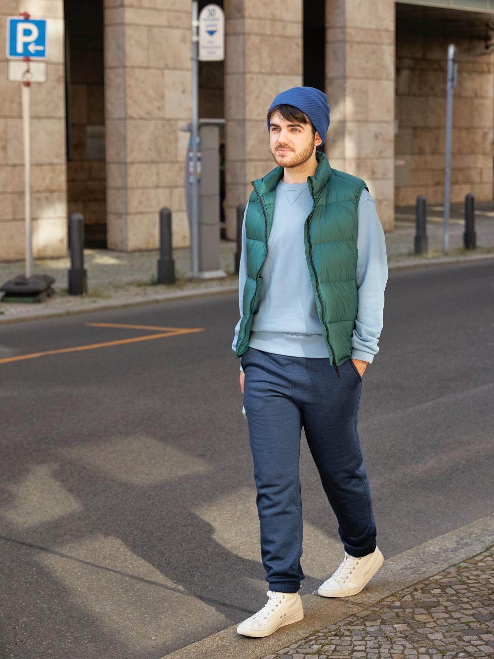 Check styling ideas for「Sweatshirt、Ultra Light Down Vest (Wide