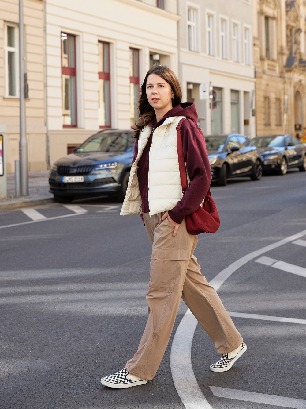 Check styling ideas for「Easy Cargo Pants、Satin Long Sleeve