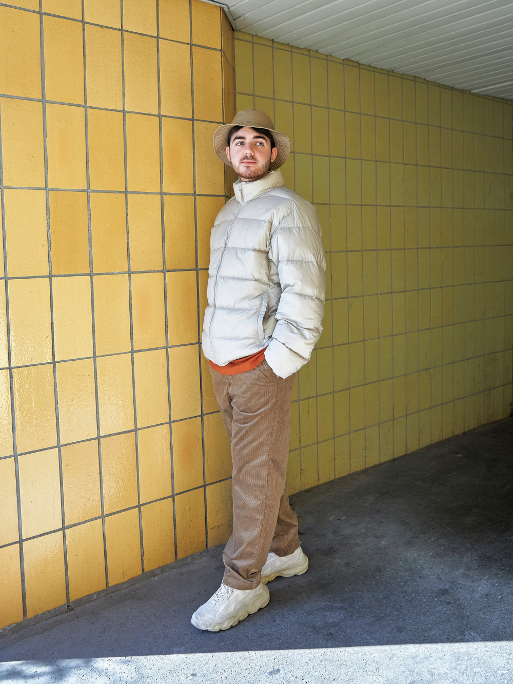 Check styling ideas for「U Crew Neck T-Shirt、Ultra Light Down Jacket (3D Cut  Wide Quilt)」