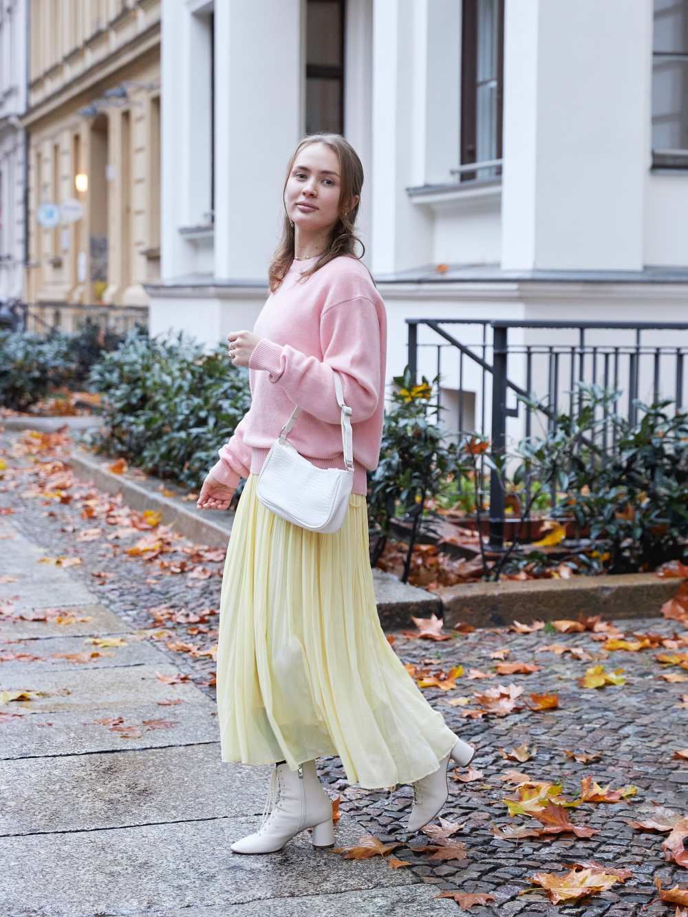 Pink yarn clearance skirt