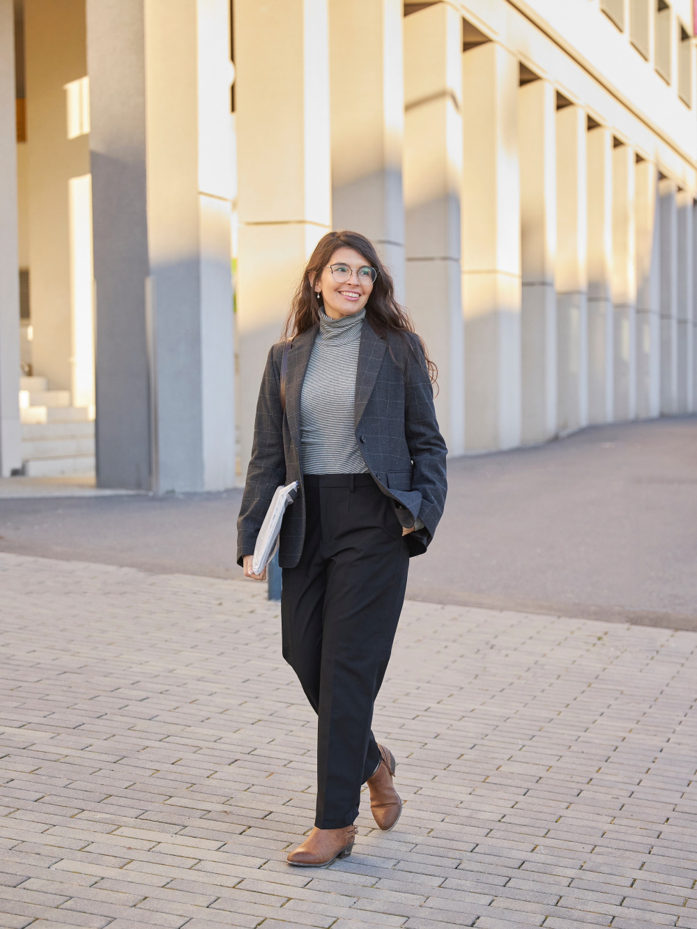 Uniqlo Heattech Tights, 7 Styling Hacks For Chic Outfits That Look Way  More Expensive Than They Are