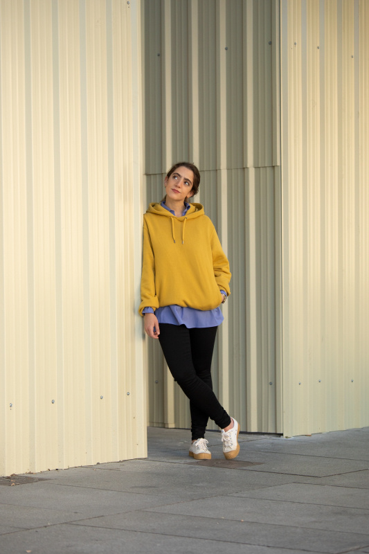 Uniqlo shop yellow hoodie