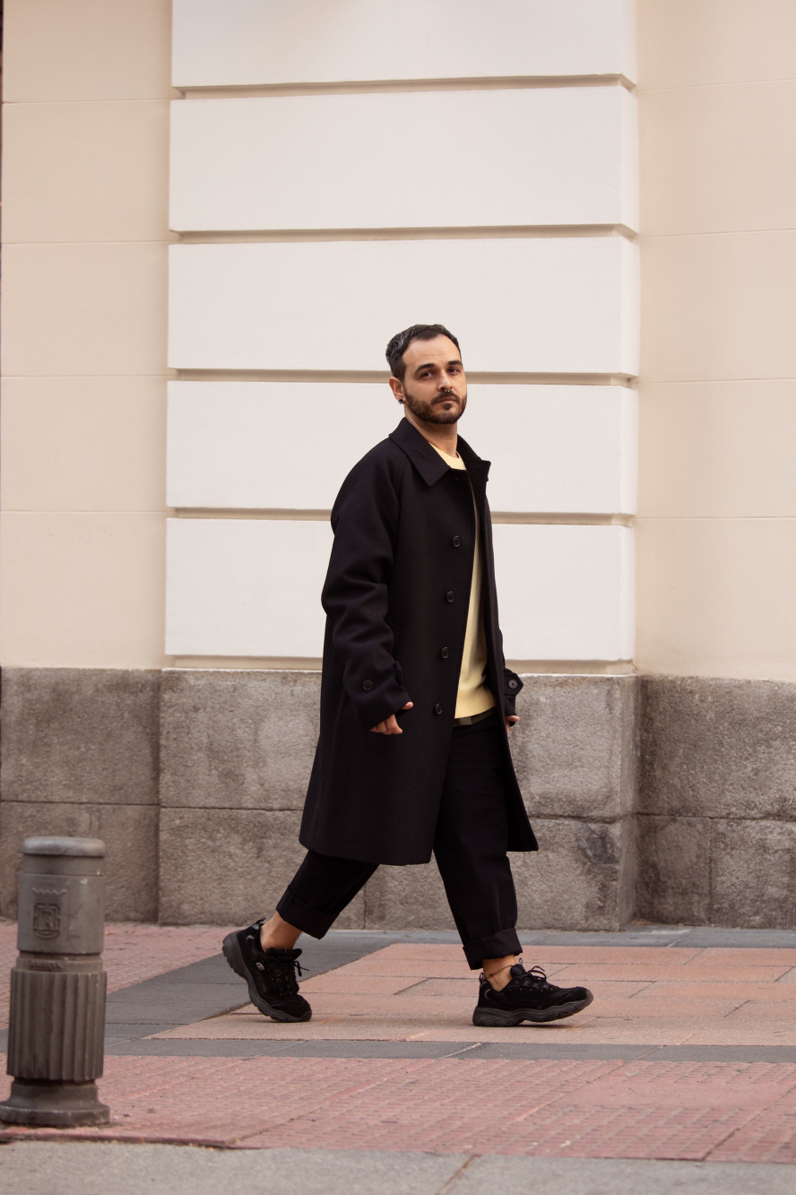 Check styling ideas for「Balmacaan Coat、U Regular-Fit Jeans