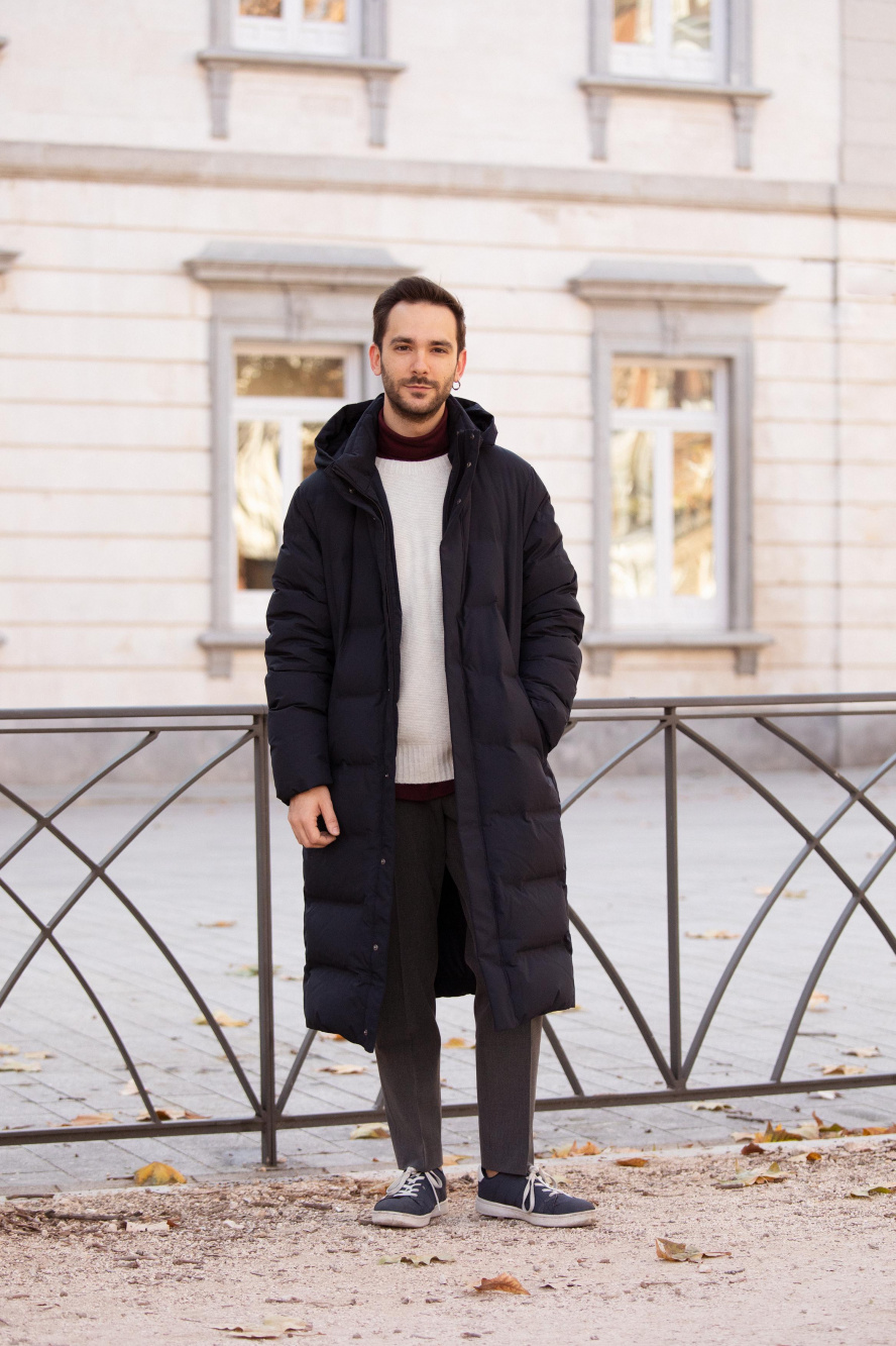 Uniqlo men's long store puffer jacket