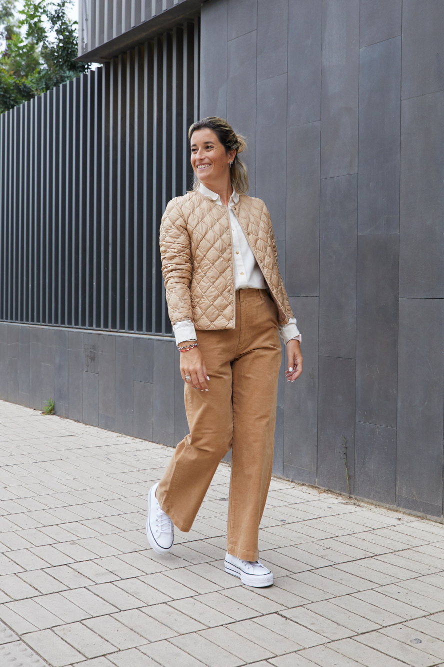 Check styling ideas for「Corduroy Long-Sleeve Shirt、Wide-Fit Corduroy Pants」