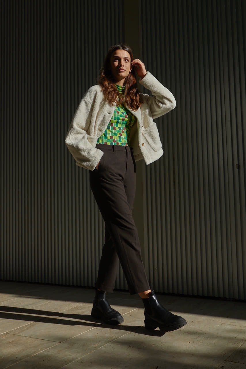 Check styling ideas for「Smart Ankle Pants (2-Way Stretch