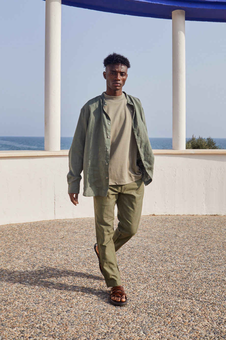 Stylish outfit with Olive Green cargo pants