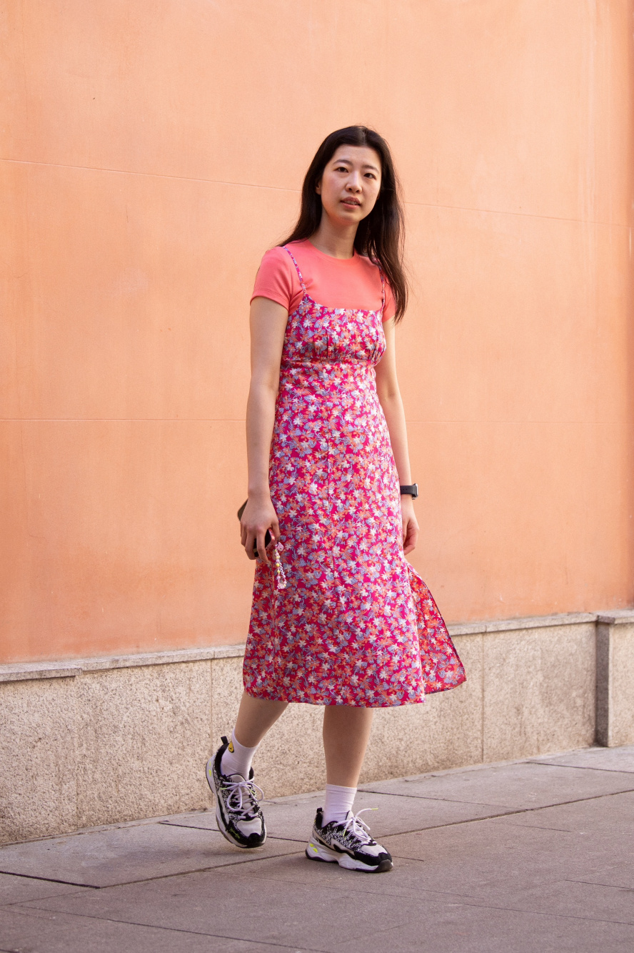 Check styling ideas for「Printed Front Slit Camisole Dress」