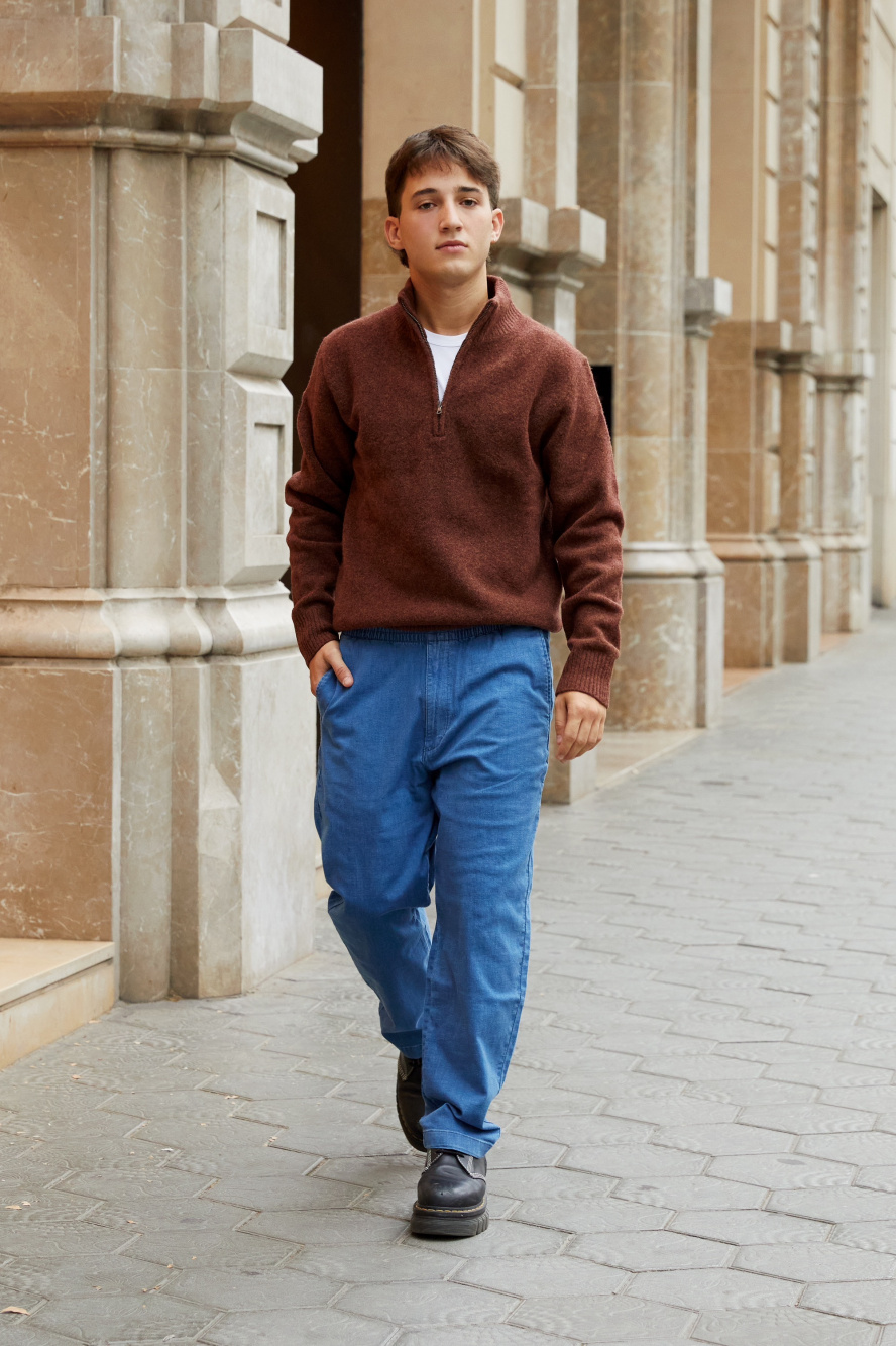 Check styling ideas for「Cotton Relaxed Ankle Pants (Denim