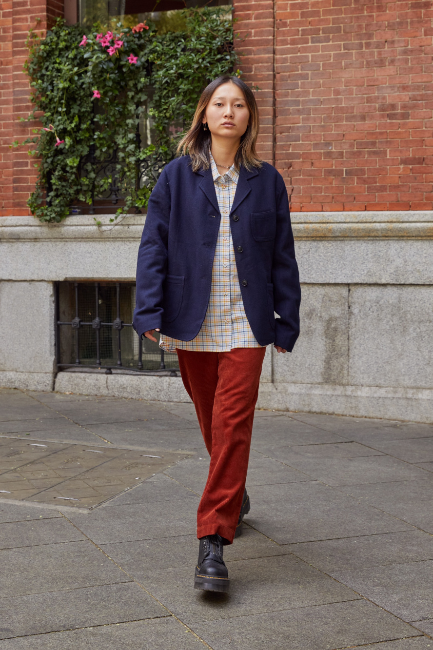 Check styling ideas for「Corduroy Relaxed Ankle Pants」