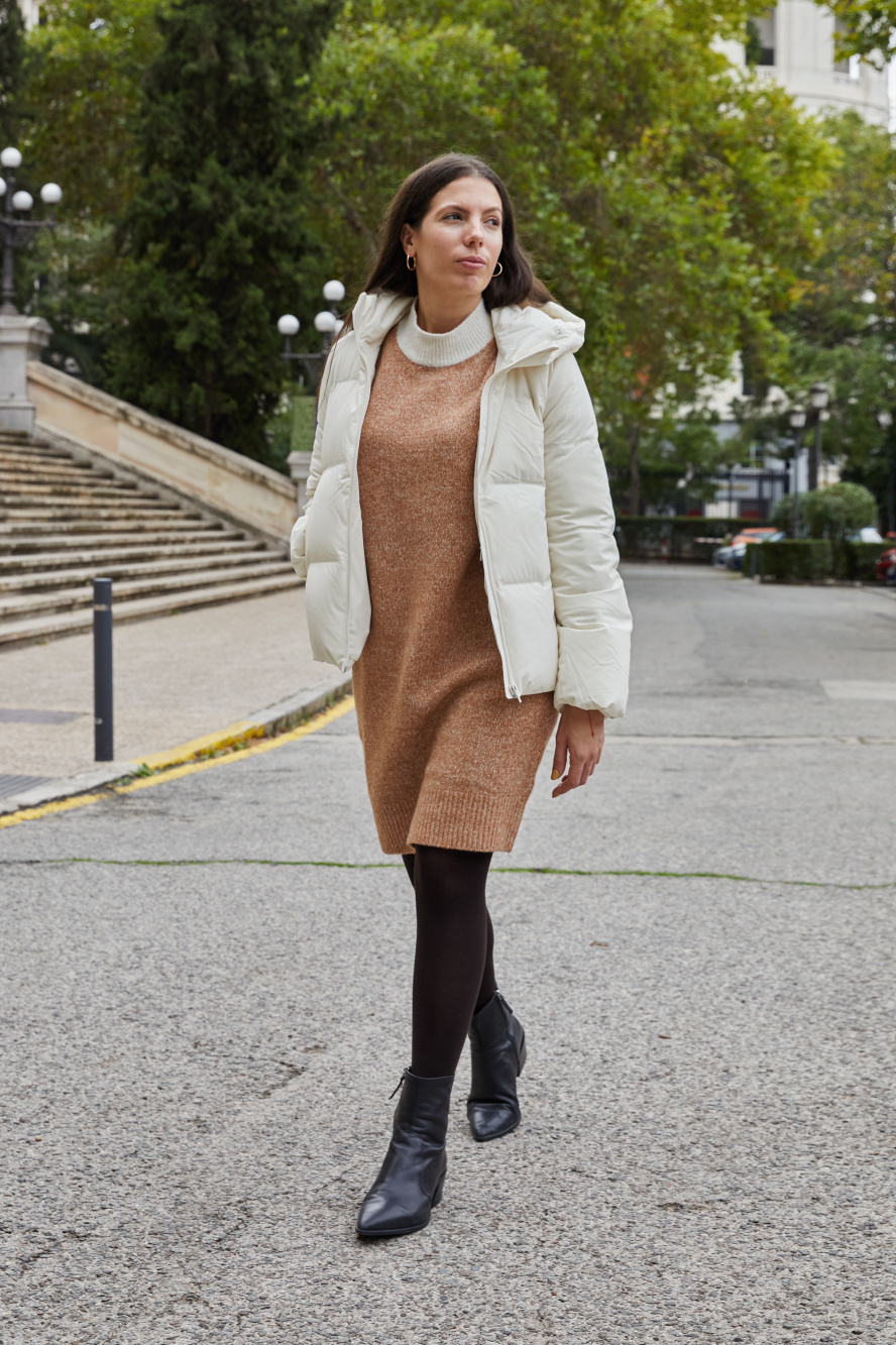 Check styling ideas forSeamless Down ParkaHEATTECH Ribbed Knitted Tights|  UNIQLO US
