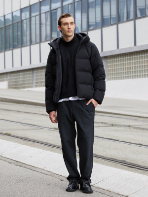 Black puffer jacket uniqlo on sale