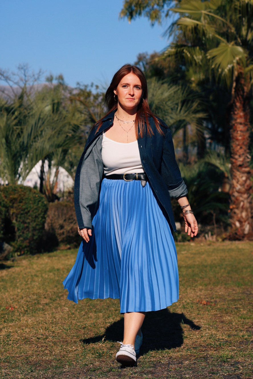 Plus size outlet pleated skirt outfit