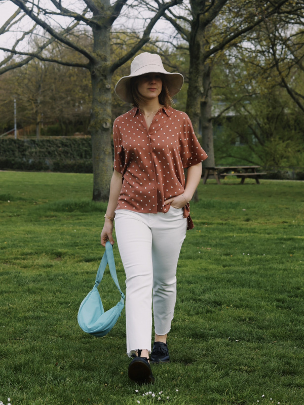 uniqlo polka dot blouse