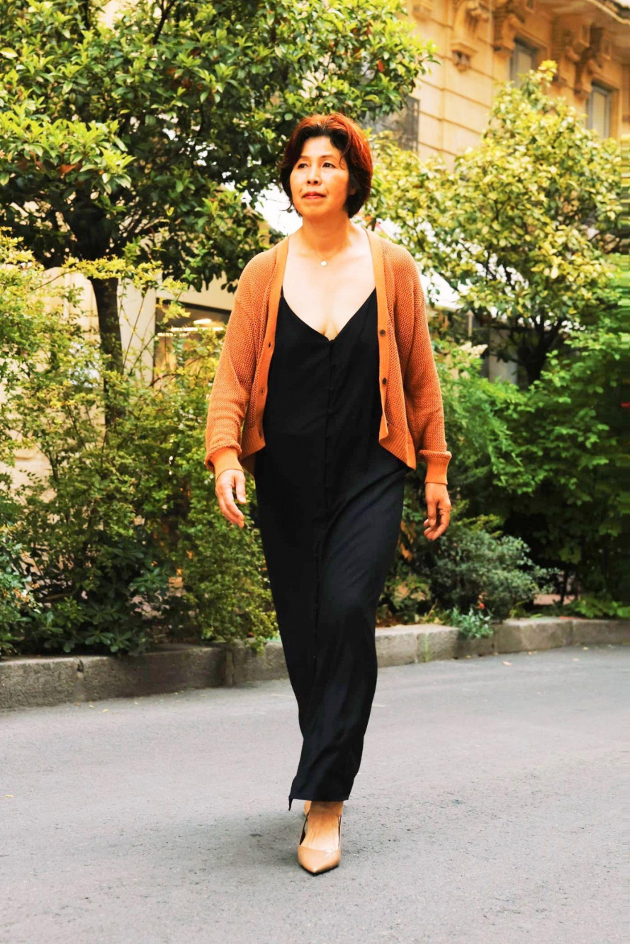 Check styling ideas for「Linen-Blend Gathered Camisole Dress、Mesh Long-Sleeve  Short Cardigan」