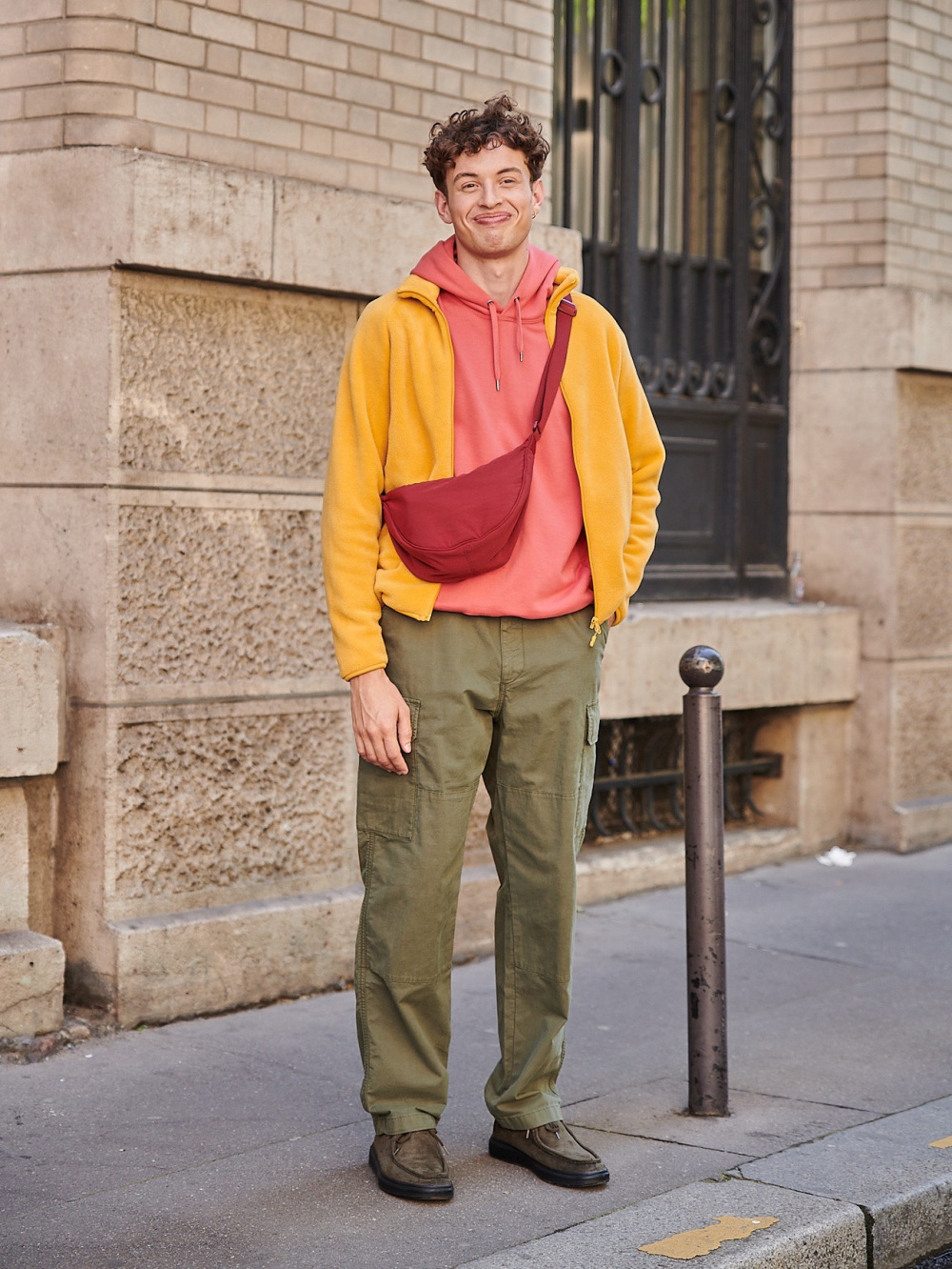 Yellow Sweatshirt with Corduroy Pants Outfits For Men (5 ideas & outfits)