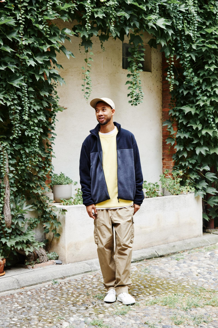 Check styling ideas for「Cargo Jogger Pants、HEATTECH Checked Scarf」