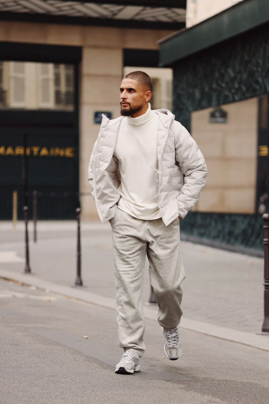 Check styling ideas for「HEATTECH Pile-Lined Sweatpants」