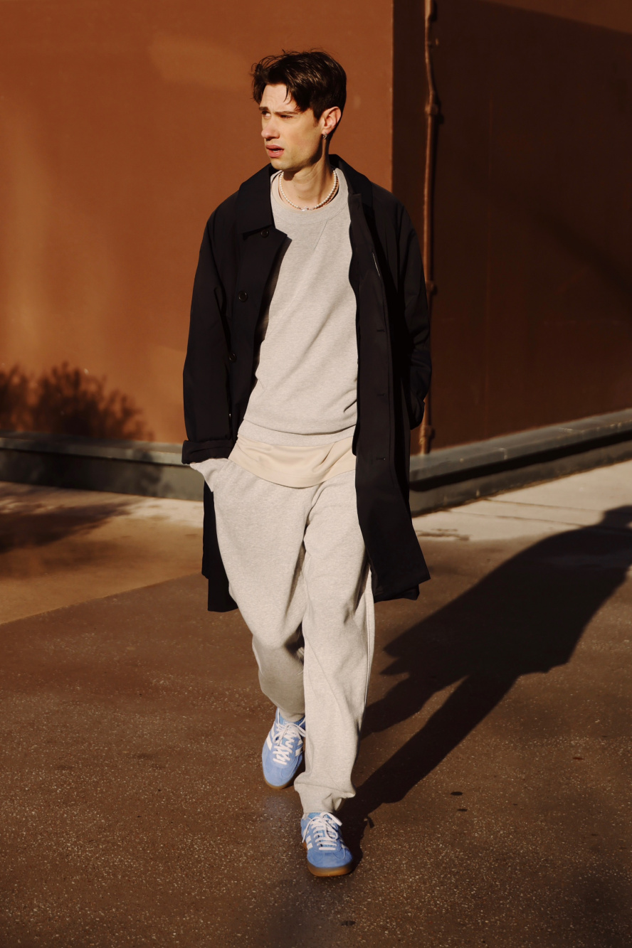 Stuff We Swear By: These $20 Uniqlo Pants Come In Every Color - InsideHook