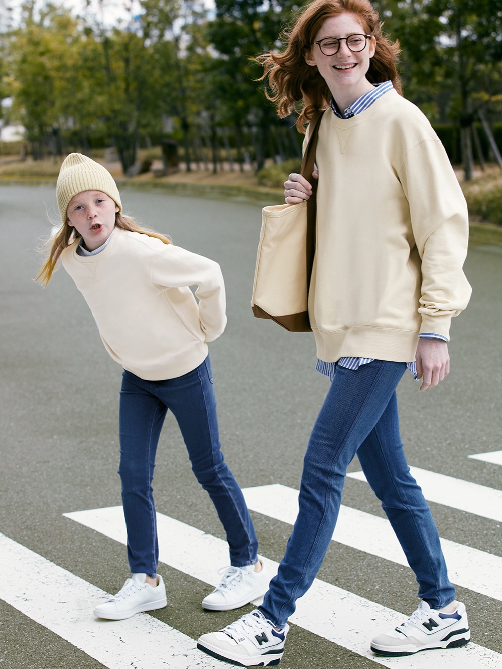 クルーネックtシャツ 半袖 スウェットシャツ 長袖 を使った着こなし ユニクロ