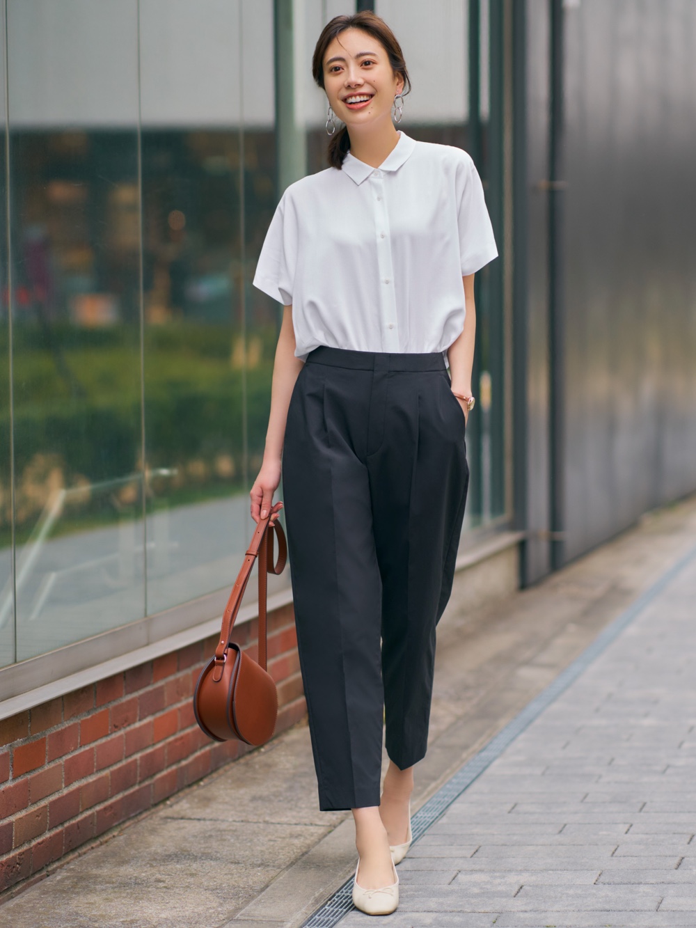 エアリズムコットンモックネックｔ 半袖 感動タックイージーパンツ セットアップ可能 を使った着こなし ユニクロ