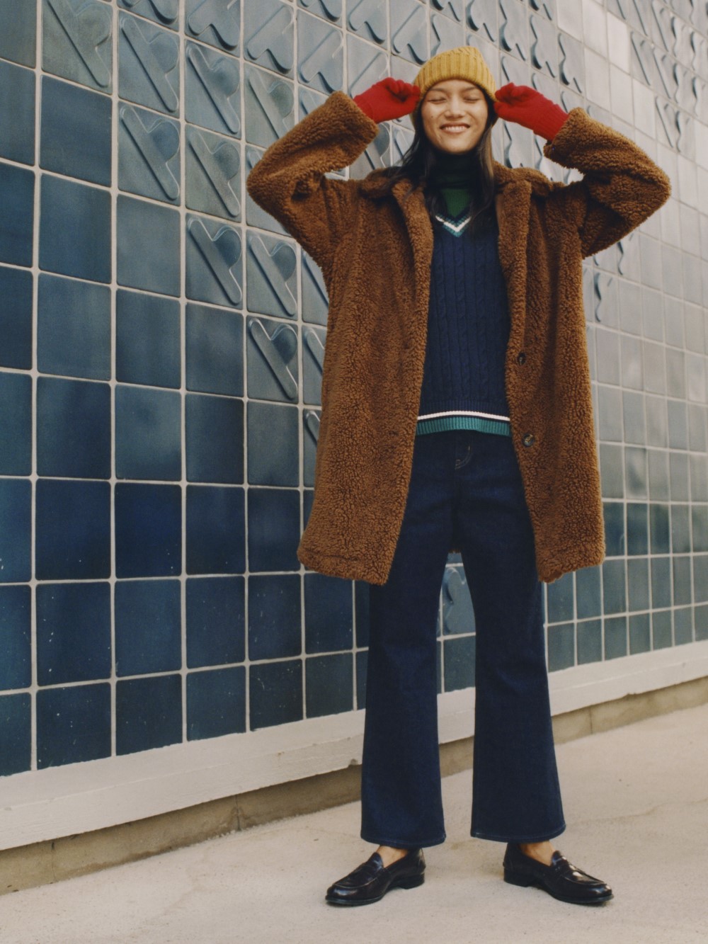 防風アウターフリースステンカラーコート ケーブルvネックベスト を使った着こなし ユニクロ