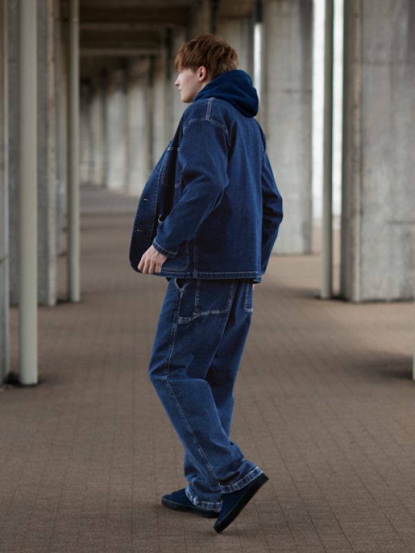 速くおよび自由な クロップドユーティリティデニムジャケット