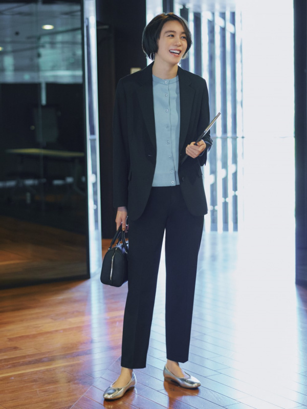 送料無料 激安 お買い得 キ゛フト 新品同様 ユニクロ スーツ