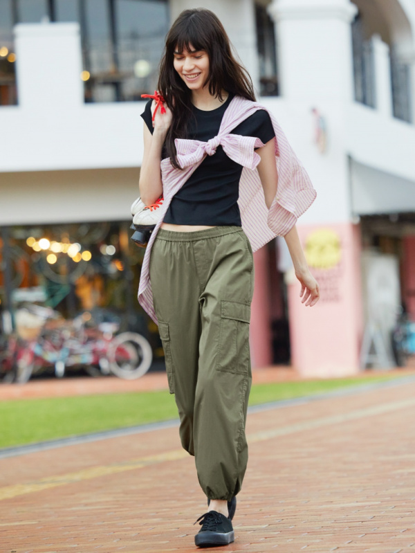 登場!新品、ユニクロレディースパンツ その他 ユニクロ パンツ