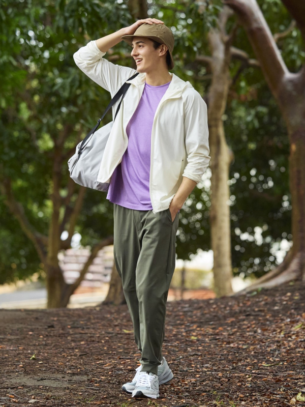 Uniqlo hot sale jogging pants